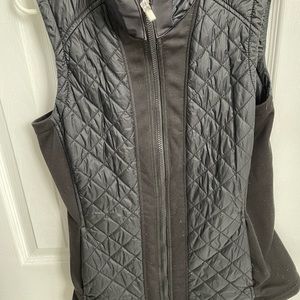 Athleta vest